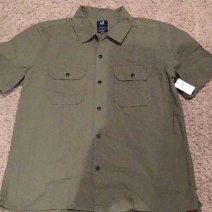 GAP Olive Work Shirt - Short Sleeve Button Up
